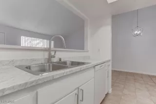 Photo #2: 2675377 Listing