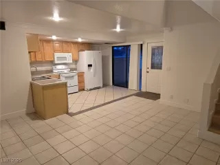 Photo #2: 2675387 Listing 