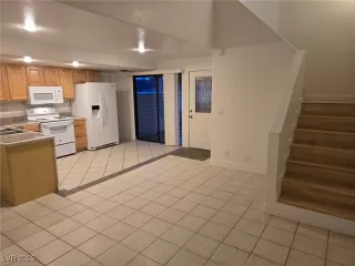 Photo #5: 2675387 Listing 