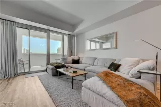 Photo #1: 2675392 Listing 