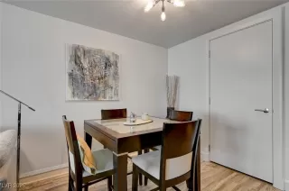 Photo #2: 2675392 Listing 