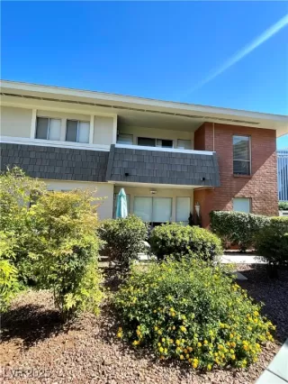 Photo #1: 2675405 Listing