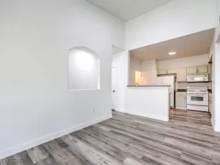 Photo #6: 2675458 Listing 