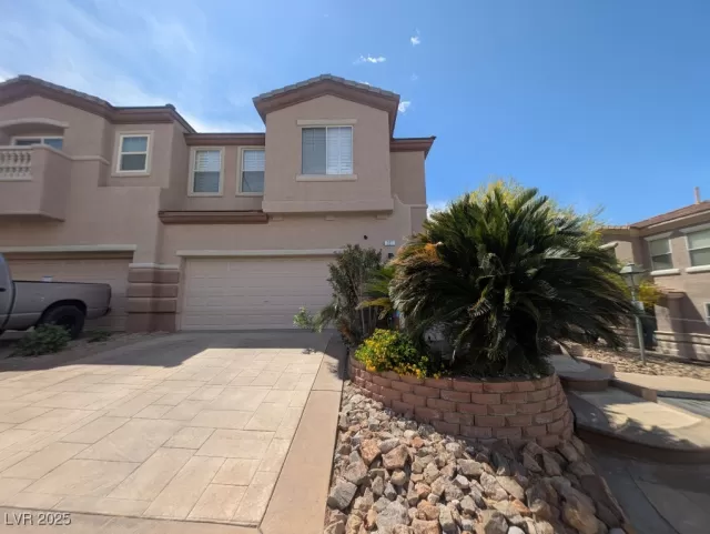 MLS: 2675459 Condo For Sale