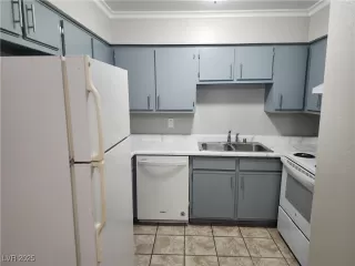 Photo #2: 2675468 Listing 