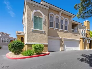 Photo #3: 2675469 Listing