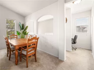 Photo #6: 2675469 Listing