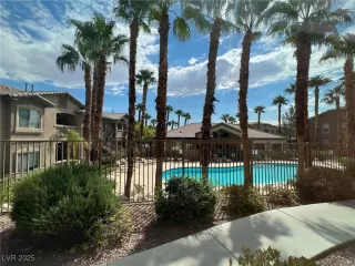 Photo #2: 2675485 Listing 