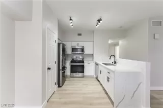 Photo #6: 2675496 Listing 