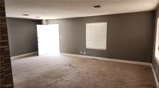 Photo #4: 2675509 Listing