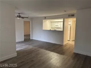 Photo #2: 2675512 Listing 