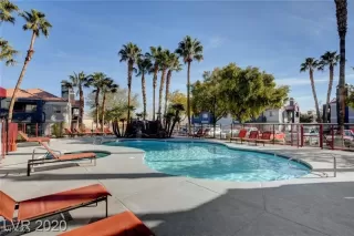 Photo #3: 2675534 Listing 