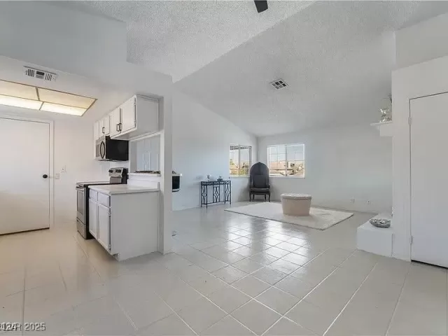 MLS: 2675550 Condo For Sale
