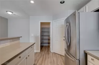 Photo #6: 2675559 Listing 