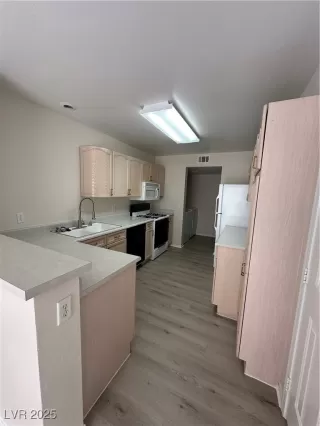 Photo #4: 2675594 Listing 