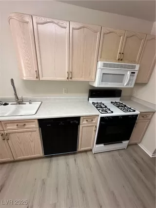 Photo #5: 2675594 Listing 