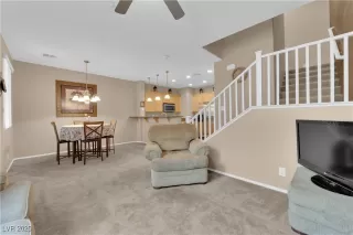 Photo #4: 2675599 Listing 