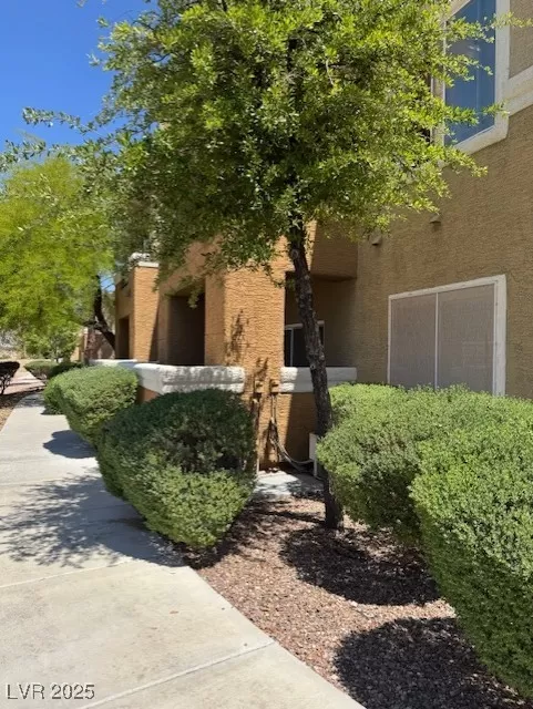 MLS: 2675616 Condo For Sale