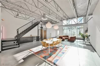 Photo #1: 2675649 Listing