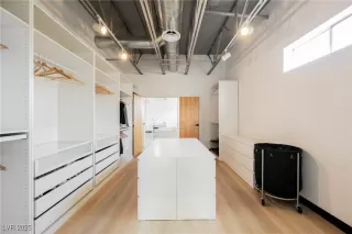 Photo #6: 2675649 Listing