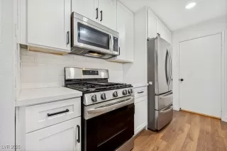 Photo #5: 2675655 Listing 