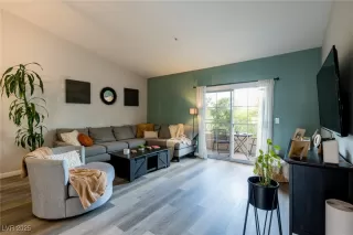 Photo #5: 2675697 Listing