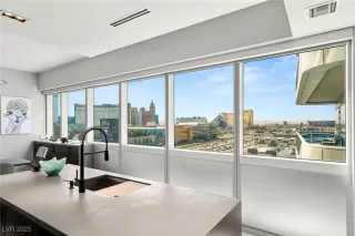 Photo #5: 2675721 Listing 