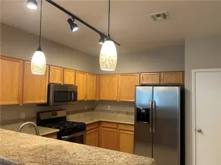 Photo #6: 2675743 Listing 