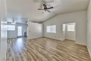 Photo #2: 2675749 Listing 