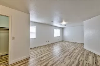 Photo #6: 2675749 Listing 