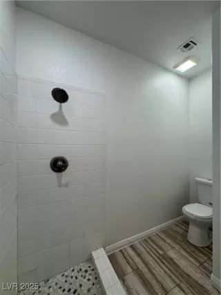 Photo #6: 2675769 Listing