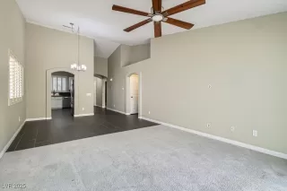 Photo #6: 2675778 Listing