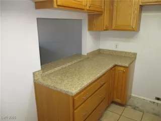 Photo #3: 2675795 Listing