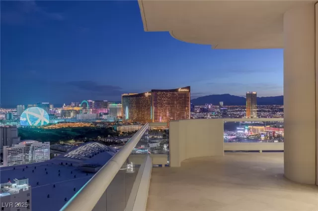 MLS: 2675803 Condo For Sale