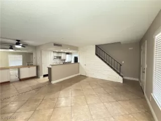 Photo #1: 2675824 Listing 