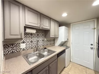 Photo #2: 2675824 Listing 