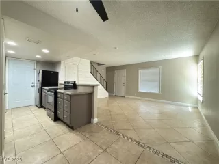 Photo #5: 2675824 Listing 