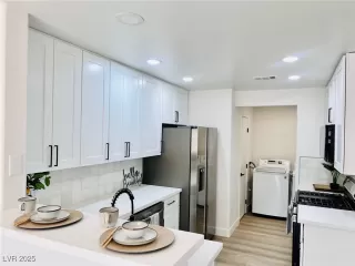 Photo #1: 2675847 Listing 