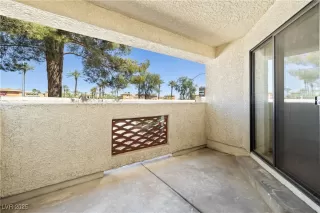 Photo #4: 2675871 Listing