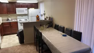 Photo #4: 2675878 Listing