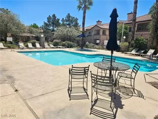 Photo #3: 2675925 Listing 