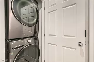 Photo #4: 2675957 Listing 