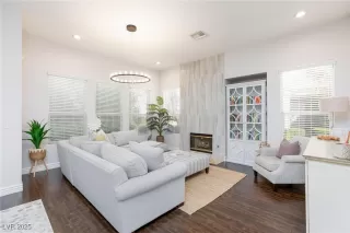 Photo #4: 2675993 Listing 