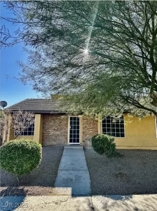 Photo #1: 2675996 Listing 