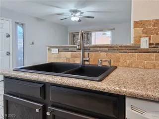 Photo #5: 2676009 Listing 