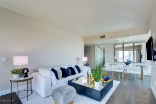 Photo #1: 2676011 Listing 