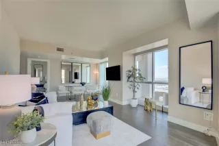 Photo #3: 2676011 Listing 