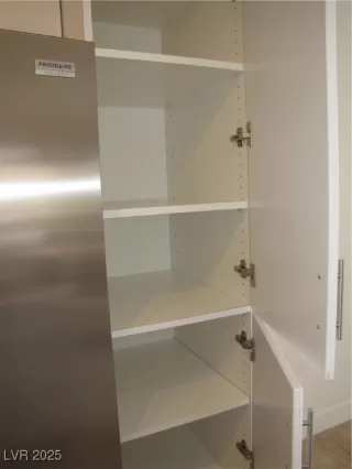 Photo #6: 2676020 Listing