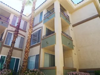 Photo #3: 2676032 Listing