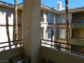 Photo #4: 2676032 Listing